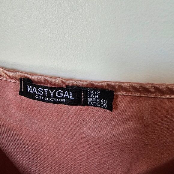 EUC NASTY GAL COLLECTION PINK SILKY FEEL COWL NECK TANK TOP SIZE 8 - Picture 10 of 12